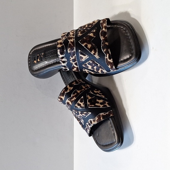 Art Effects Black Tan Unique Made In Brazil Animal Print Leather Slide Sandals 8 - Picture 1 of 11